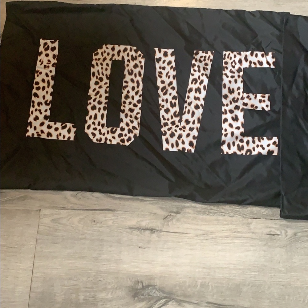 Love pink pillowcase